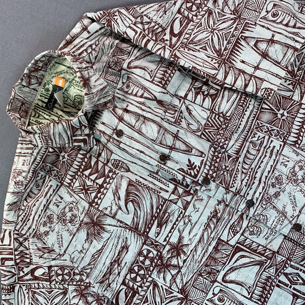 Quiksilver Shirt Mens M Brown Tiki Hawaiian AOP Short Sleeve Button Up Cotton